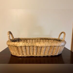 Vintage Corn Cob Husks Bread Basket